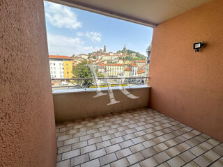  Appartement à louer 4 pièces 82 m²