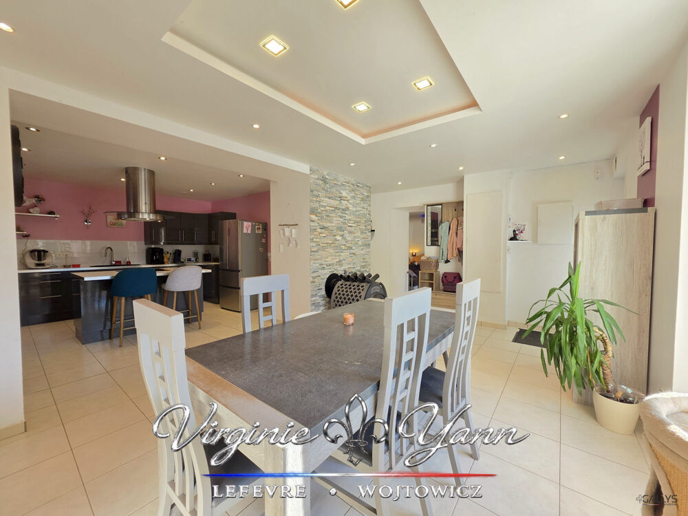Vente Maison Maison de 6 pièces avec 4 chambres, jardin et garage à Rezonvi Rezonville-vionville