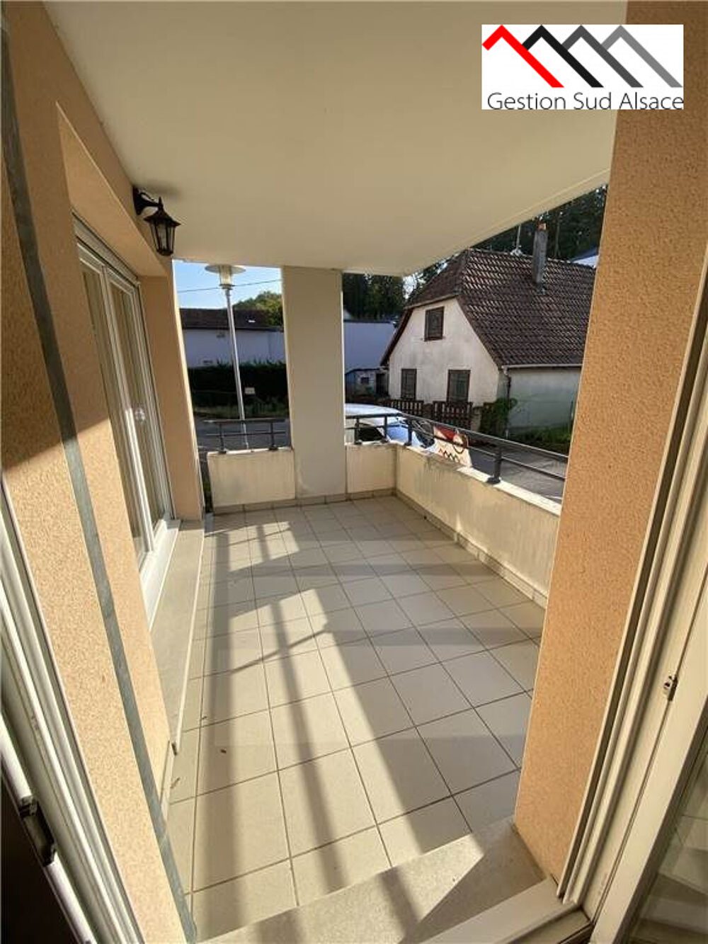 F2 meublé avec terrasse et garage à Bartenheim !