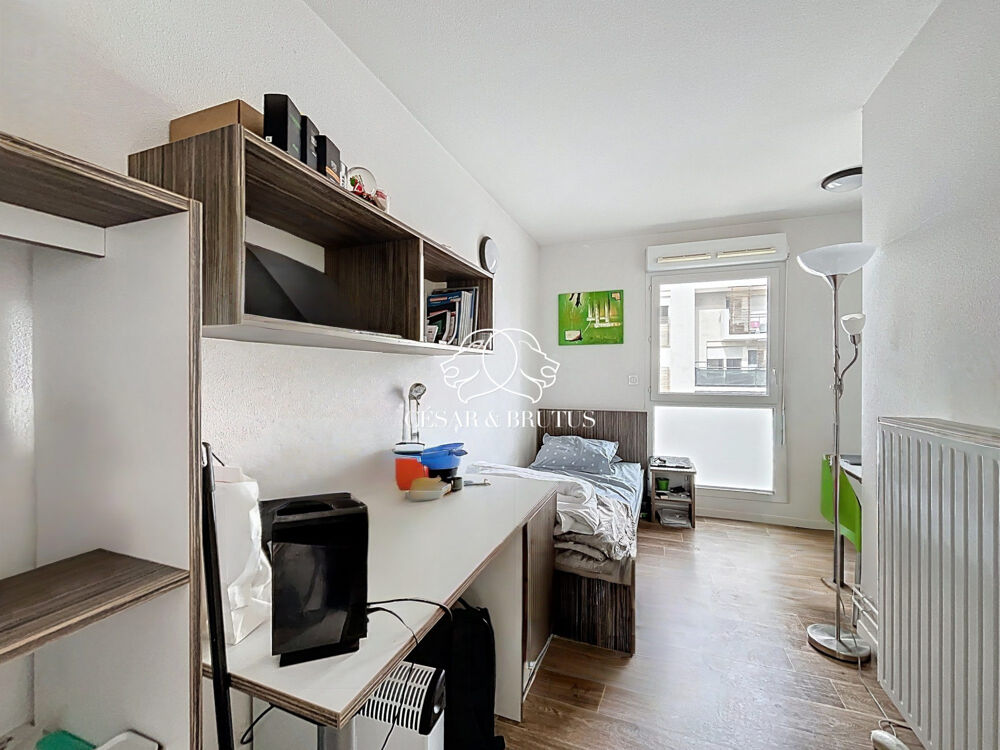 STUDIO + PARKING - BAIL COMMERCIAL - ETAGE ELEVE