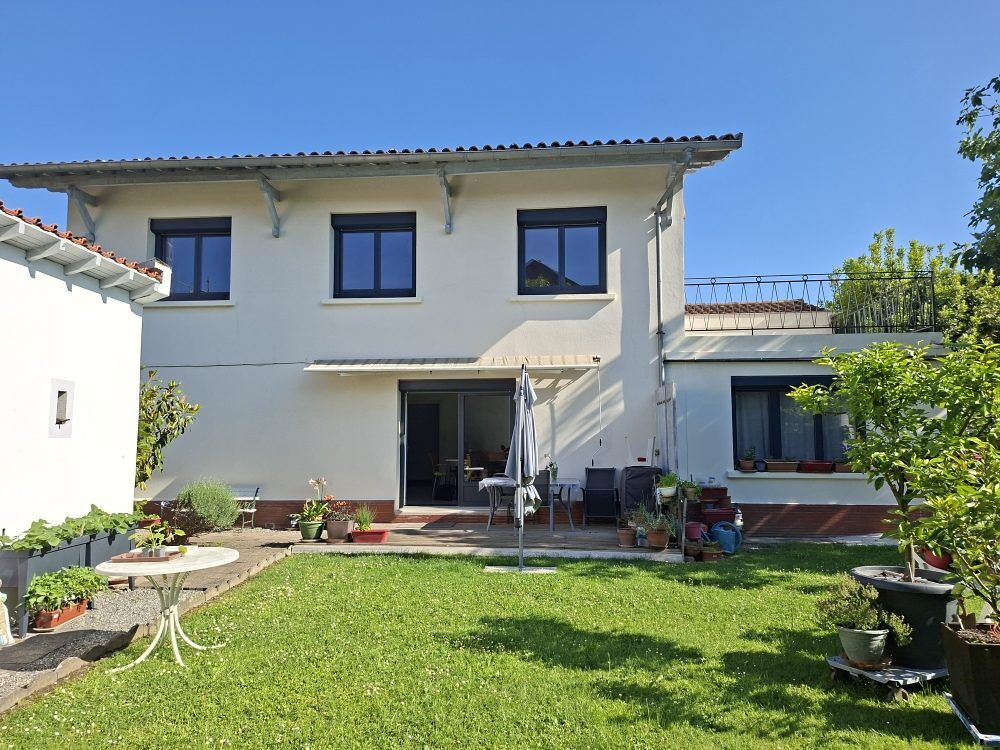Vente Maison SAINT GAUDENS CENTRE VILLE MAISON T6 AVEC GARAGE ET JARDIN Saint-gaudens