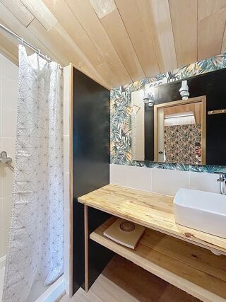  Maison à louer 4 pièces 160 m²