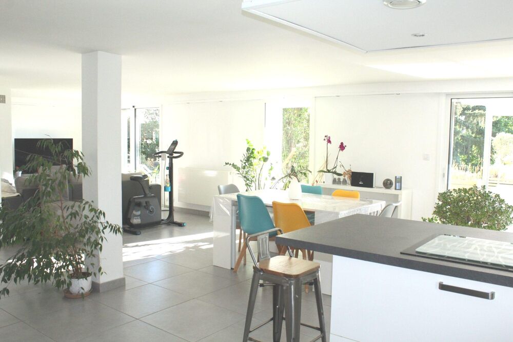Vente Maison Maison familiale 158m2 + Garage 20m2 Rillieux-la-pape
