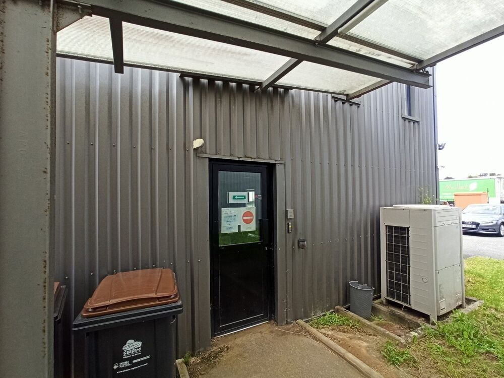  LOC. IMMEUBLE - 2 x 165m² - BUREAUX - ZI NORD Limoges