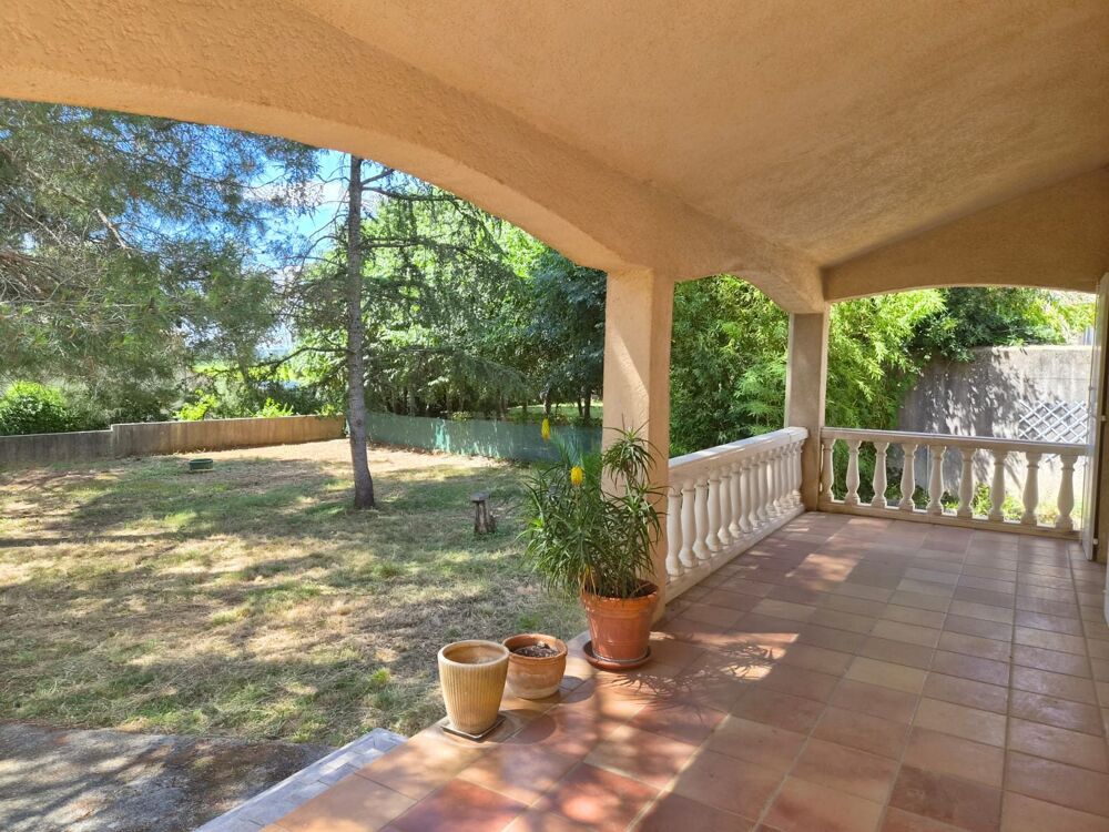 Jolie Villa à rafraîchir