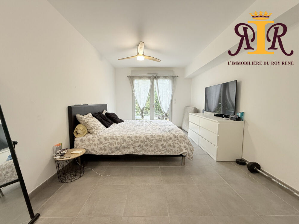Maison T5 de 105m² plain-pied de vie avec garage et jardin
