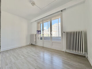  Appartement à vendre 5 pièces 96 m²