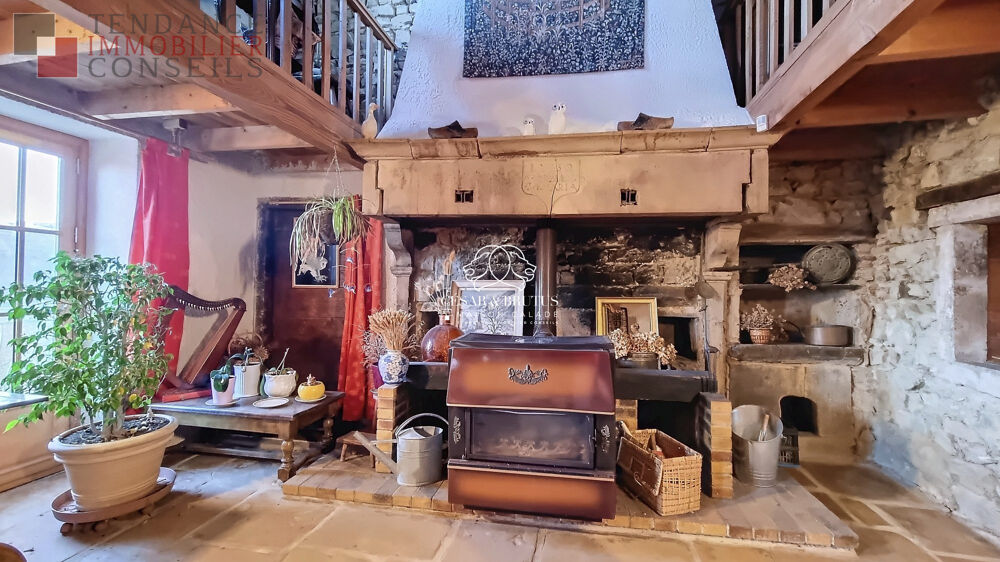à vendre  Maison Vaux-en-Beaujolais (69460)