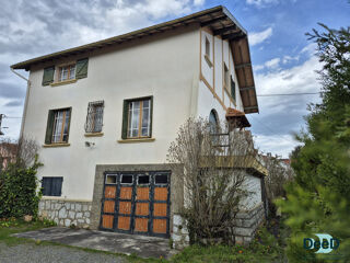 Maison  vendre 6 pices 175 m