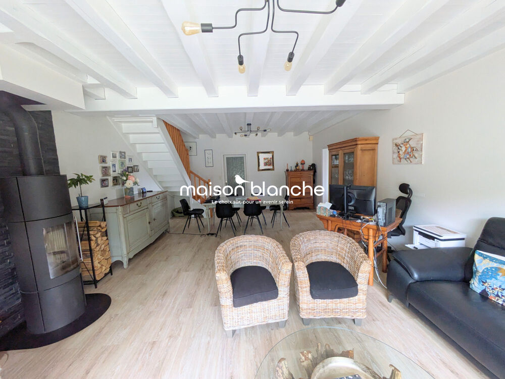 Grande maison proche de la mer
