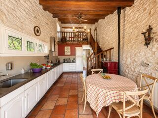  Maison à vendre 6 pièces 274 m²