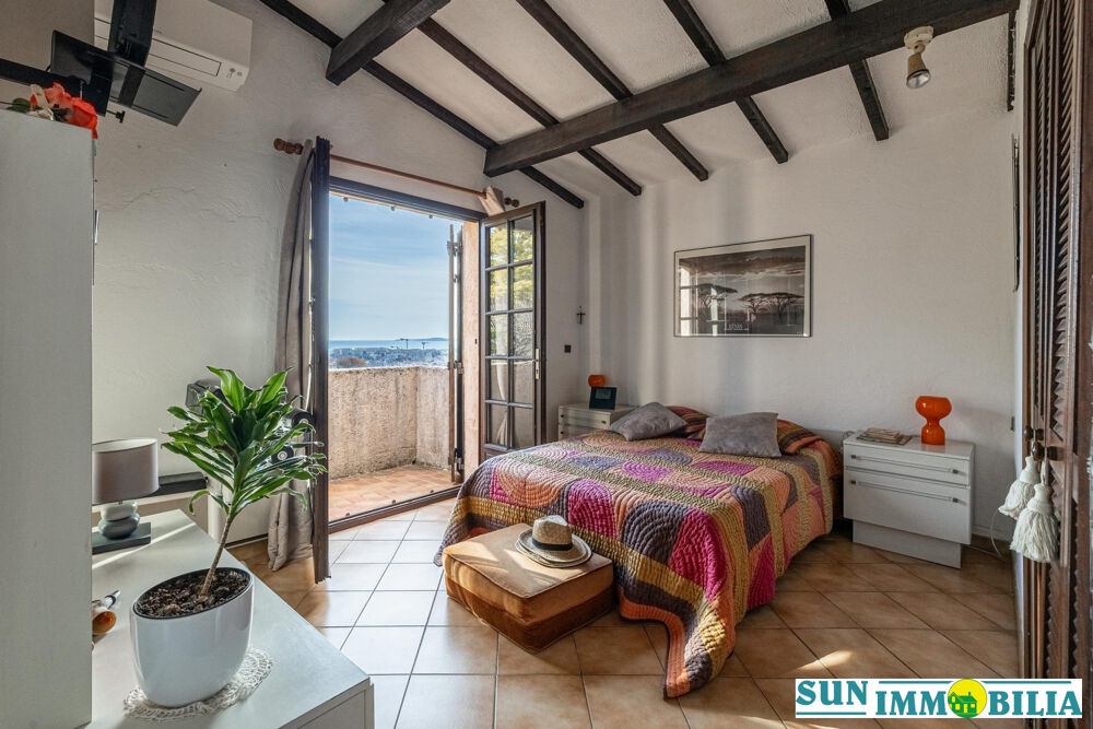 � vendre  Maison Cagnes-sur-Mer (06800)