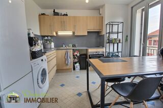  Appartement à louer 3 pièces 42 m²