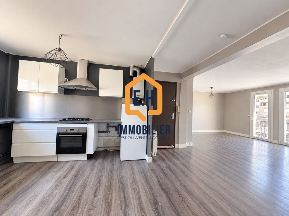 Vente Appartement FAUX T4 DE 68 M² – GRANDE PIÈCE DE VIE – PROCHE PLAGE DE La seyne-sur-mer