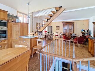  Maison  vendre 6 pices 197 m