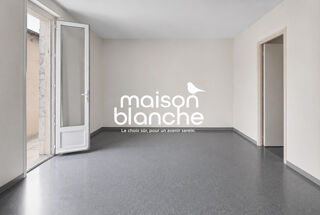  Immeuble à vendre 143 m²