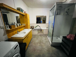  Immeuble à vendre 268 m²