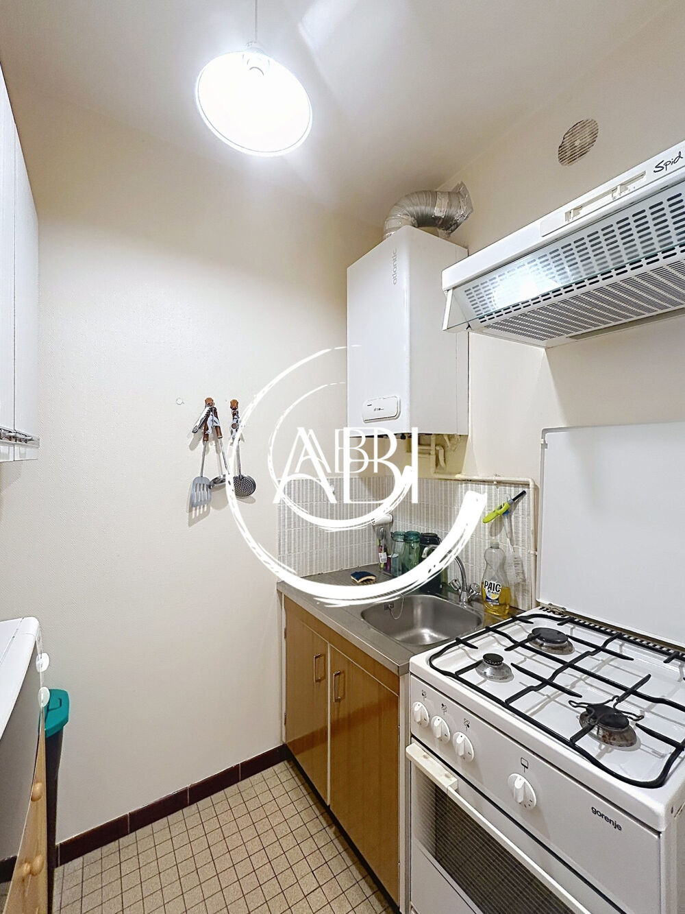 Studio avec locataire en place - à vendre - Bagnoles de l'Orne