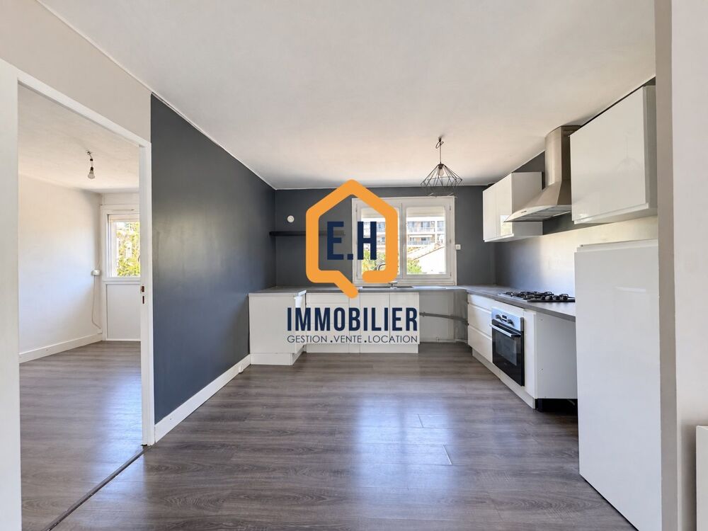 Vente Appartement FAUX T4 DE 68 M² – GRANDE PIÈCE DE VIE – PROCHE PLAGE DE La seyne-sur-mer