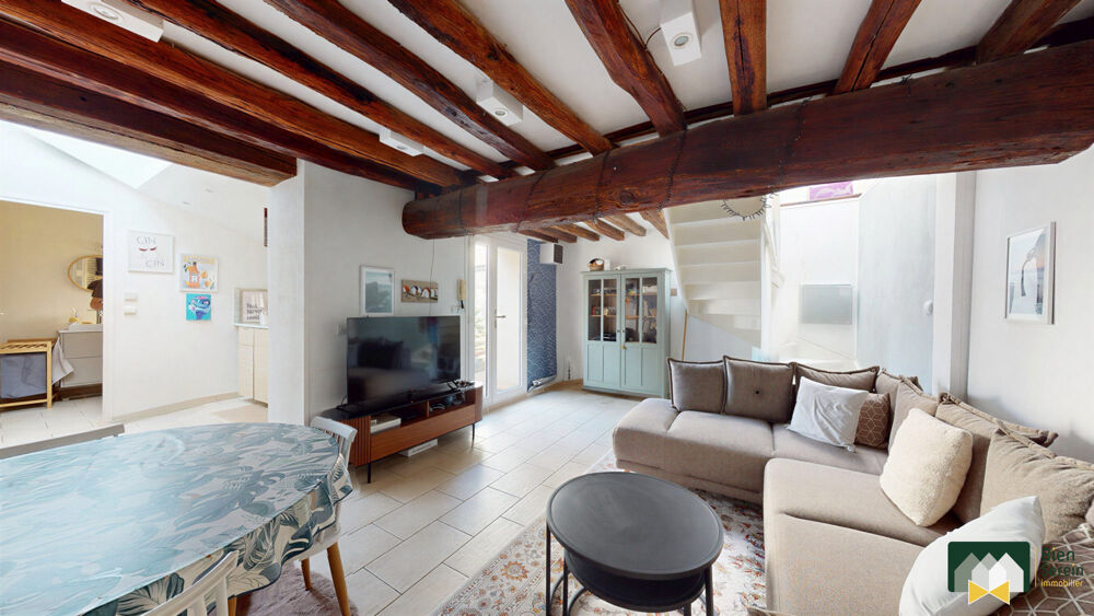 MAISON DE VILLE DE CARACTERE AVEC JARDIN ET TERRASSE - MAINTENON