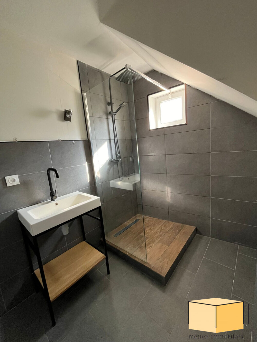 Appartement type 3 rénové en centre-ville