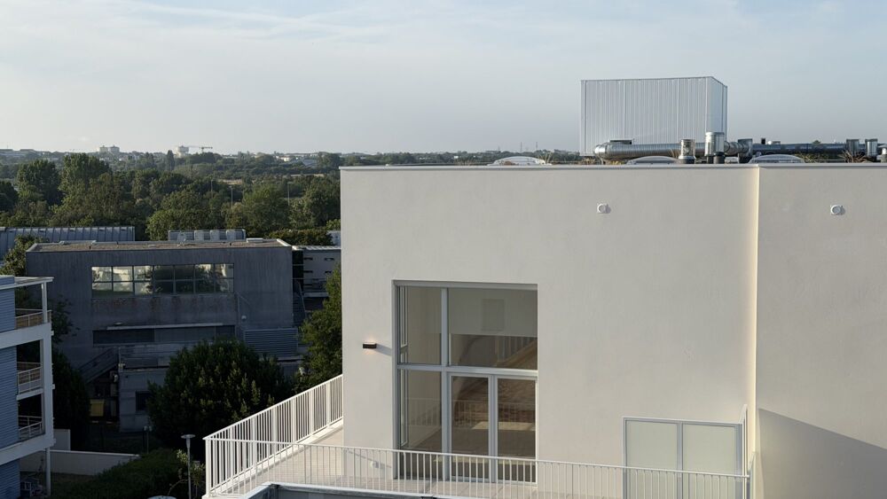 Vente Appartement Superbe duplex loft dernier étage triple expo / terrasse 30m2 La rochelle