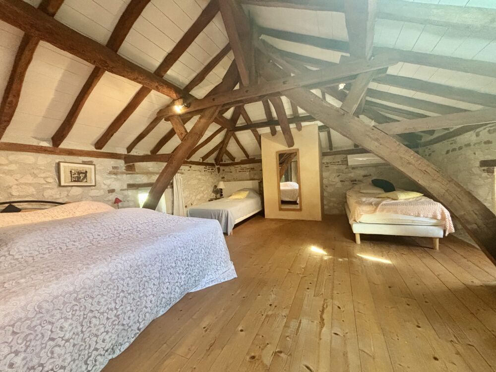 Vente Maison Charmant ensemble immobilier en pierre avec piscines Saint-vite