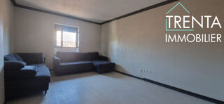  Appartement à louer 4 pièces 80 m²