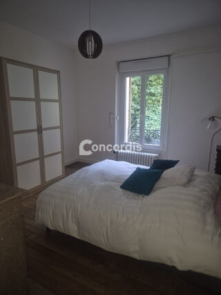  Appartement à louer 4 pièces 103 m²