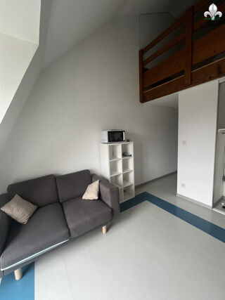  Appartement à louer 2 pièces 28 m²