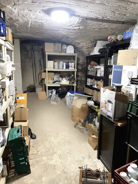 LYON 2 - EMPLACEMENT PREMIUM 535000 69002 Lyon