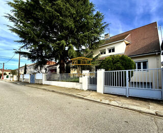  Maison à vendre 8 pièces 182 m²
