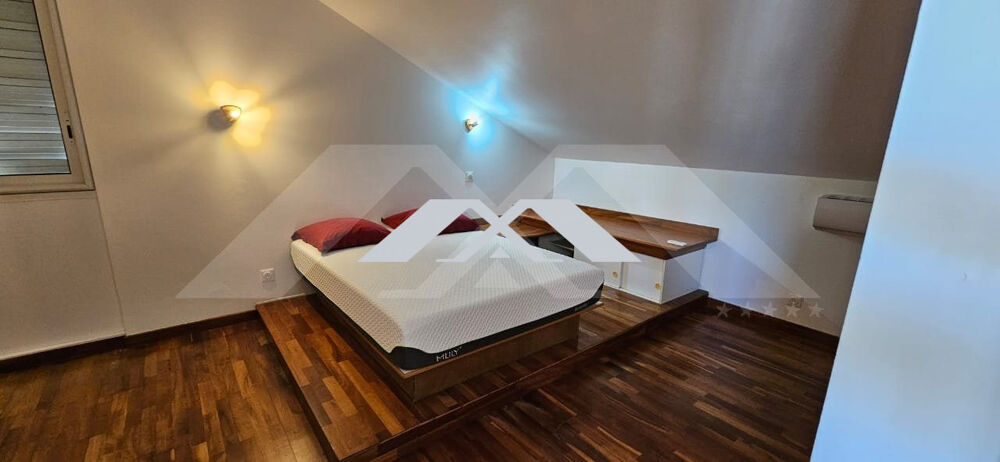 Apartement T4 meublé + grande terrasse Sainte Clotilde