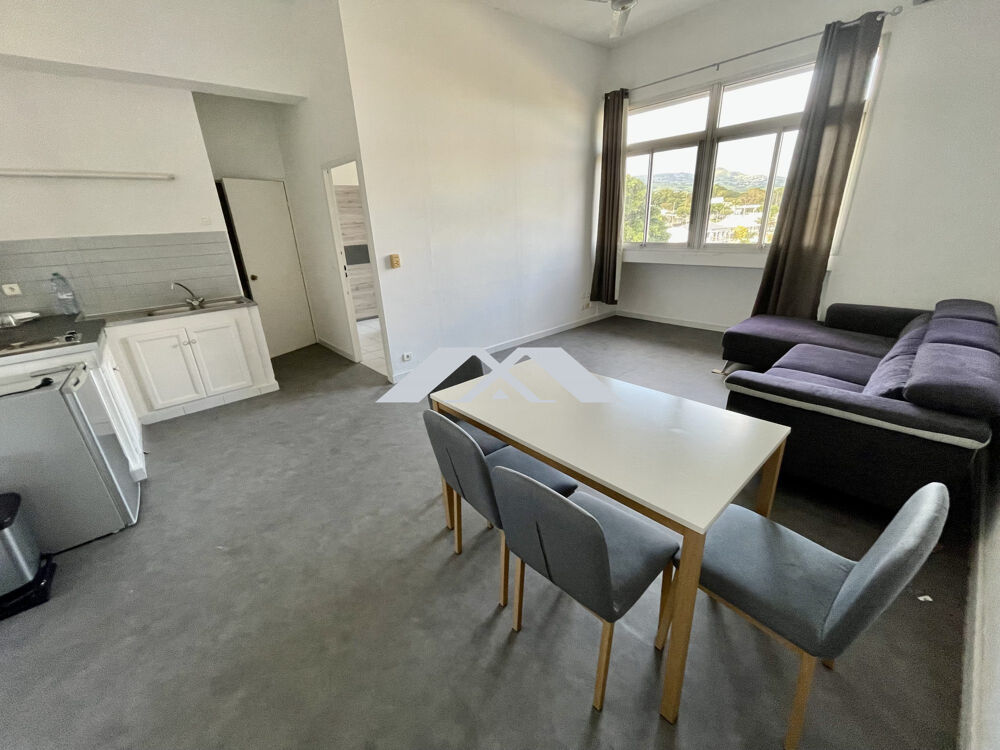 Location Appartement Appartement T2 meublé Saint Pierre centre Saint-pierre