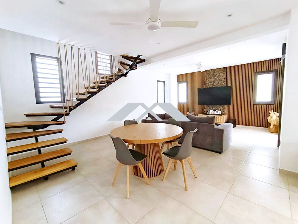Vente Maison Villa F5 + piscine à La Rivière Saint-Louis Saint-louis