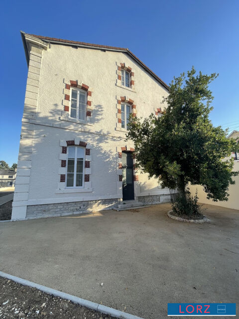   Appartement T2 & stationnement priv� Appartement - 2 pi�ce(s) - 55 m�