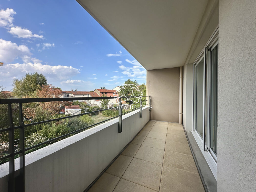 Appartement T2 avec balcon + garage - hyper centre