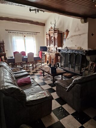  Maison à vendre 15 + pièces 354 m²