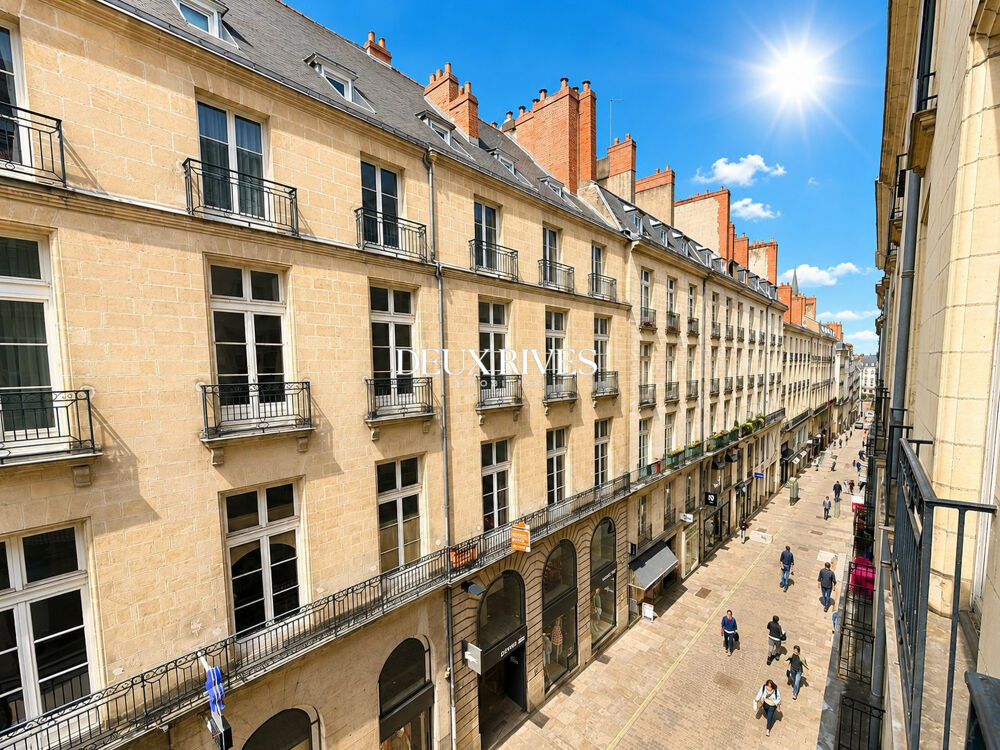 Vente Appartement Magnifique T3 de 85m2 avec ascenseur Place Graslin Nantes