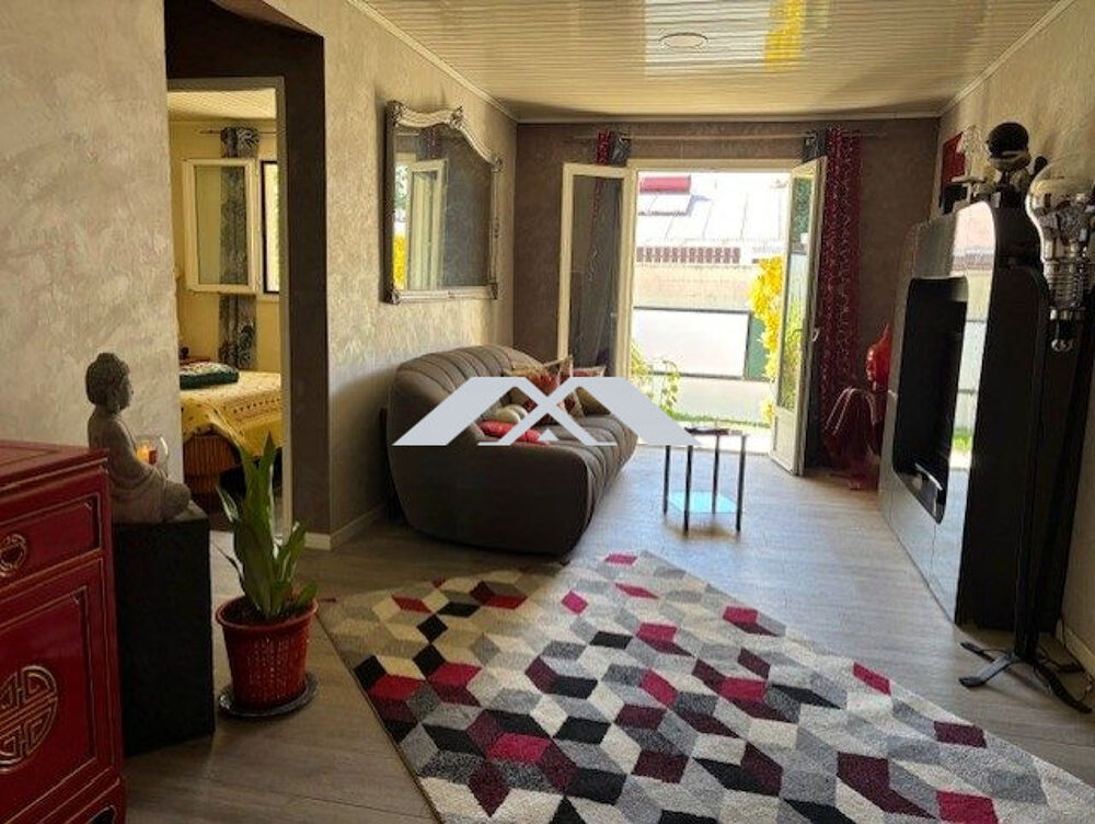 Vente Maison Belle maison F4/5 plus dépendance F2 de plain-pied Saint-joseph