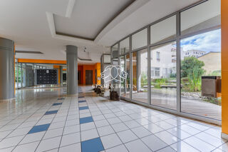  Appartement  vendre 2 pices 49 m