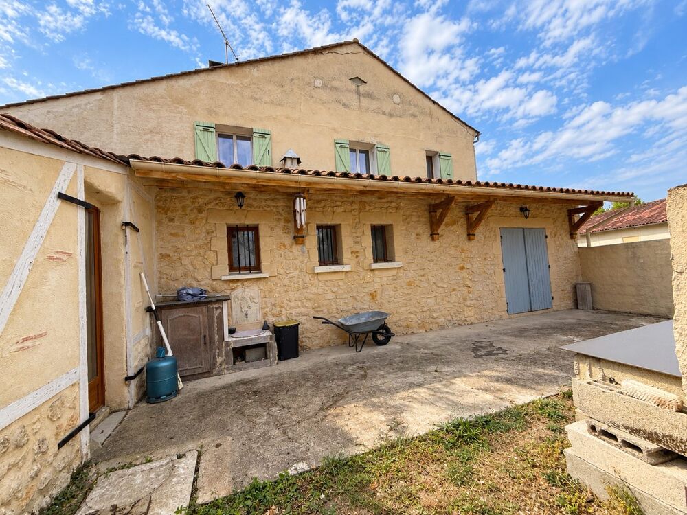 Vente Maison Maison 172 m² avec appartement attenant et garage Pressignac-vicq