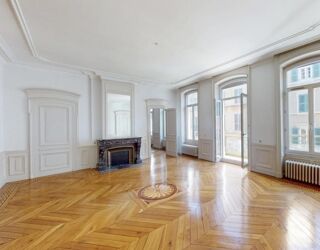  Appartement à vendre 4 pièces 162 m²