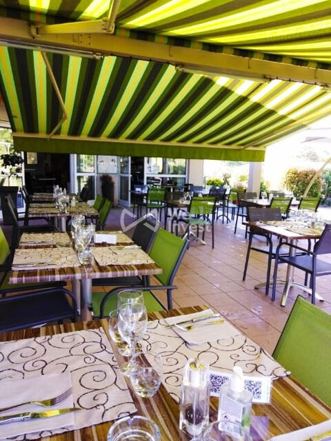 RESTAURANT Murs et fonds de commerce &agrave; 5 minutes de Villefranch 380000 12200 Toulonjac