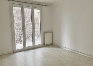  Appartement à louer 3 pièces 57 m²