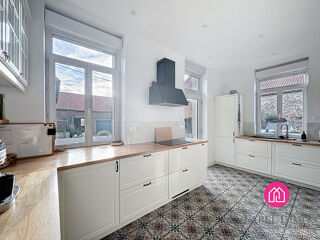  Maison � vendre 10 pi�ces 250 m�