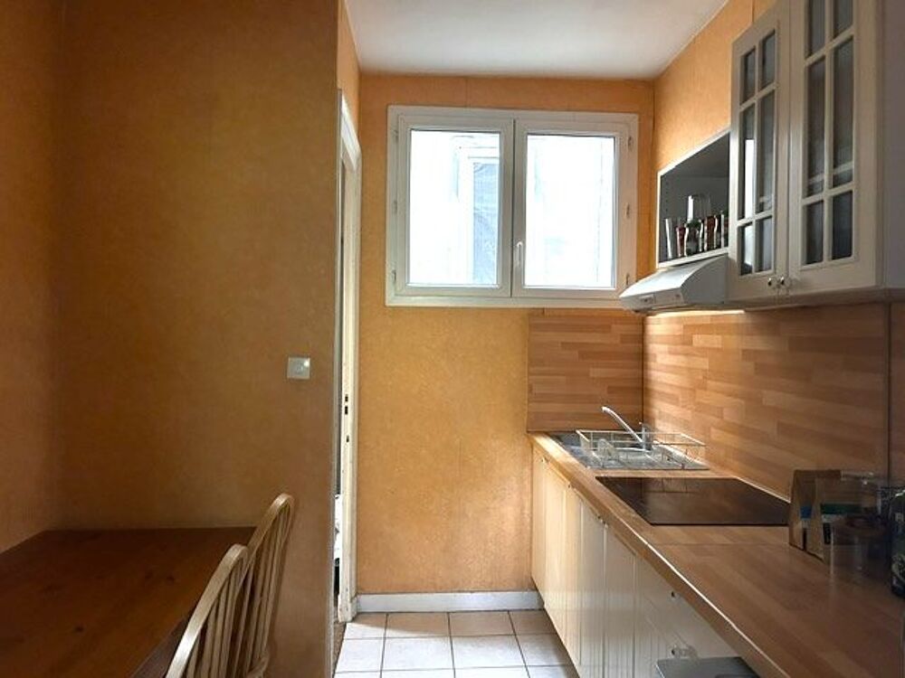 Bordeaux Centre, dernier étage, appartement T1Bis avec mezzanin