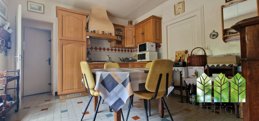 Maison de plain pied 2 chambres avec jardin et dependances