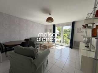  Appartement à louer 3 pièces 93 m²