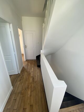  Maison à louer 6 pièces 170 m²